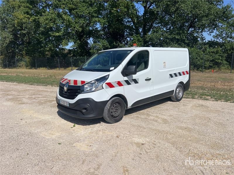 Fourgon utilitaire Renault Trafic — occasion 2016