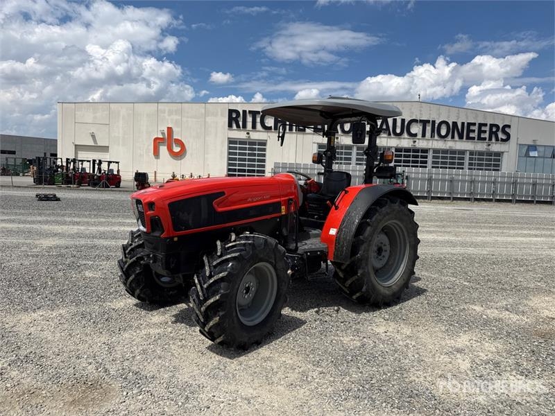 Argon 100 GS 4WD Tractor