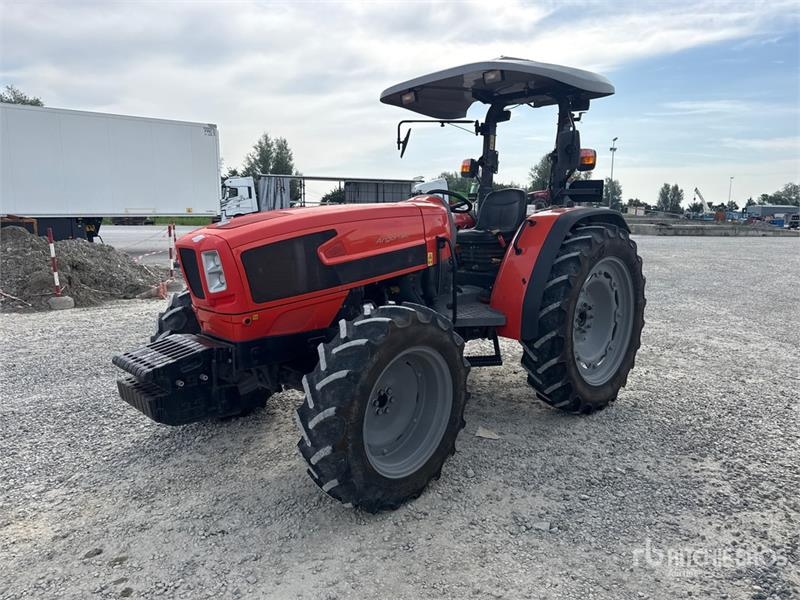 Argon 90 4WD Tractor