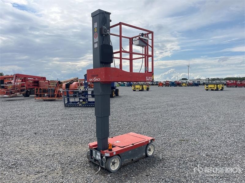 SkyJack SJ12