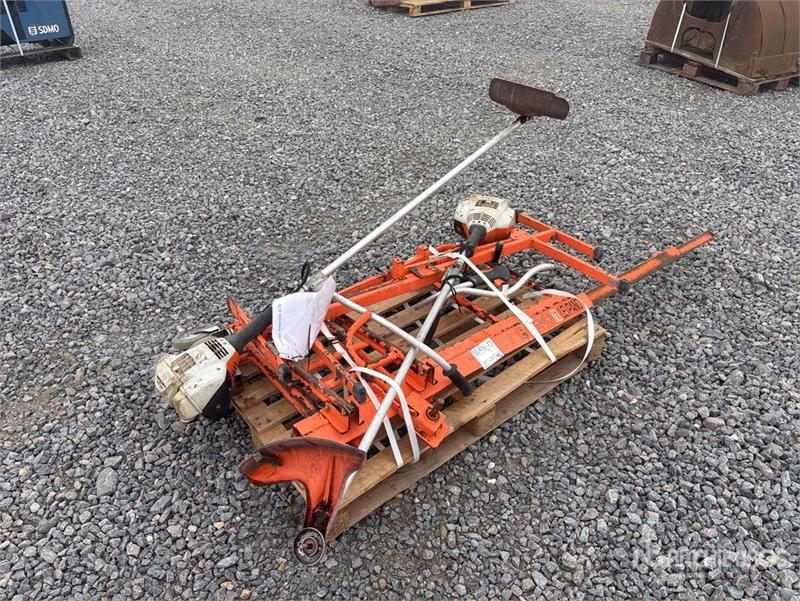 Broyeur agricole Stihl FS70C Brush Cutter — occasion