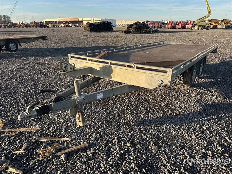 Remorque à ridelles T/A Flatbed — occasion 2016