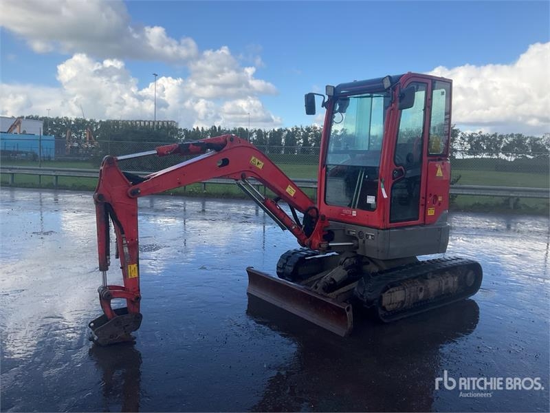 Mini-pelle Volvo ECR25D Mini — occasion 2017, 2 867 h