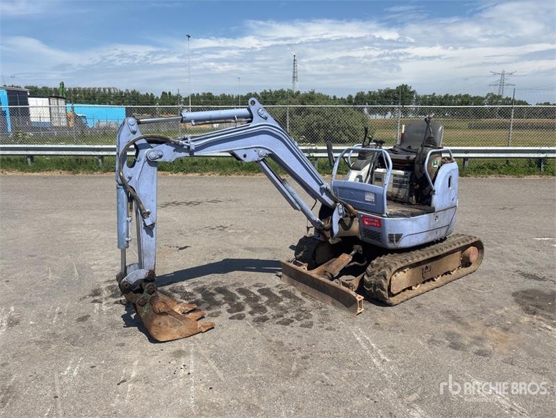 Yanmar ViO15-2A