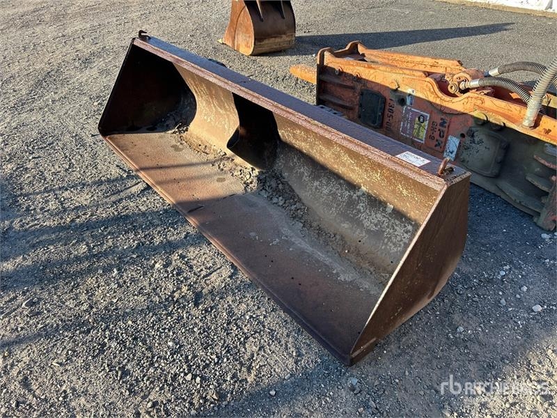 98 in Ag Tractor Bucket
