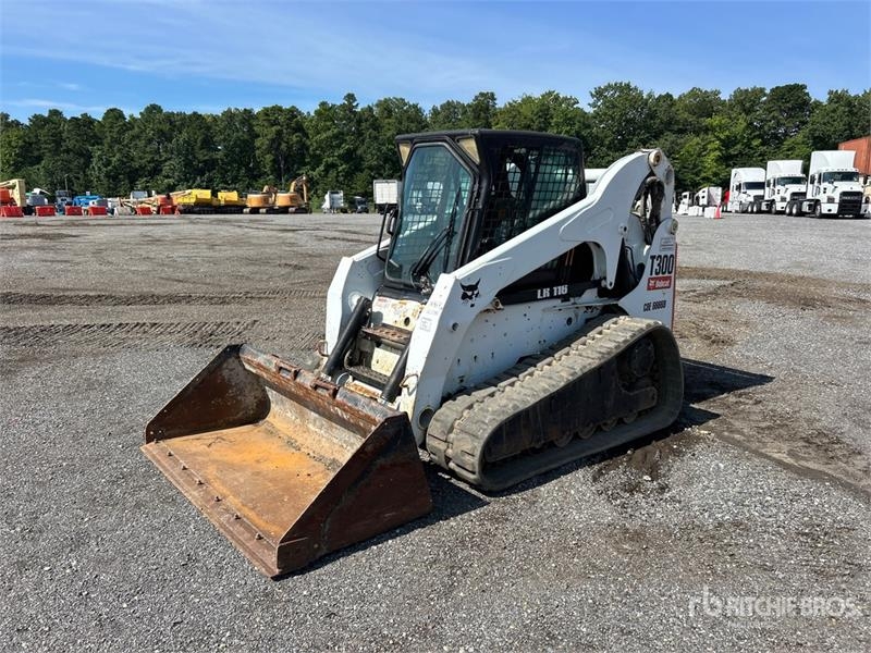 Chargeuse compacte Bobcat T300 — occasion 2008, 6 698 h