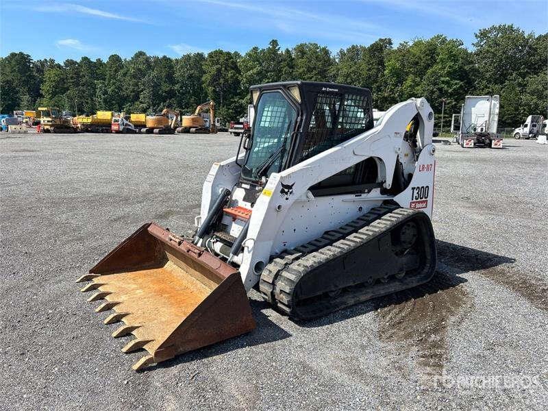 Chargeuse compacte Bobcat T300 — occasion 2008, 7 082 h