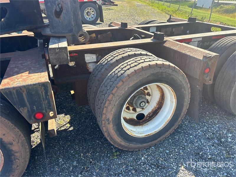 Remorque Bull Moose Heavy Haul X-L Specialized S/A Booster Axle — occasion 2007