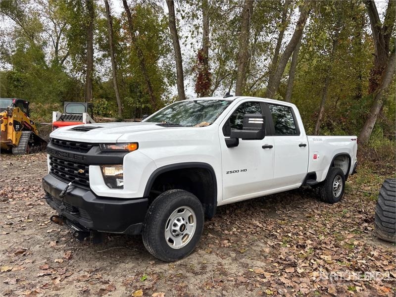 Fourgon utilitaire Chevrolet Silverado 2500HD 4x4 Crew Cab Pickup — occasion 2023