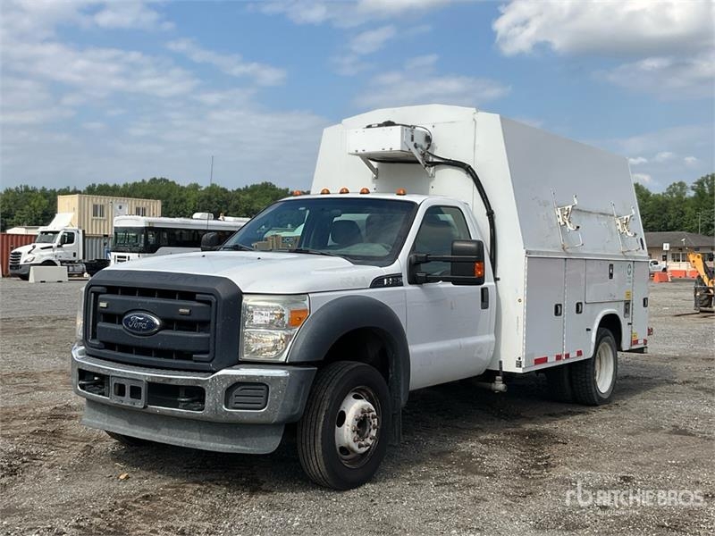 Utilitaire benne Ford F-550 — occasion 2016