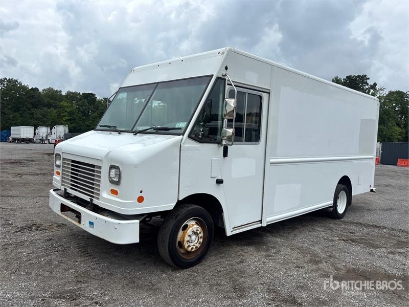 Fourgon utilitaire Ford F59 — occasion 2019