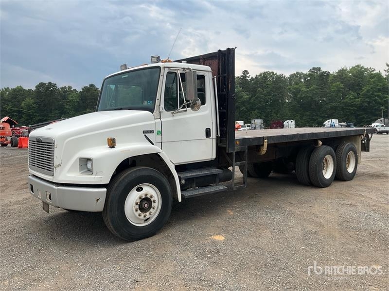 Camion plateau Freightliner Cascadia FL80 Flatbed (Glider Kit) — occasion 1996