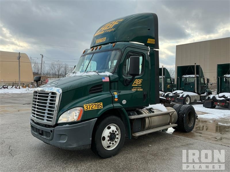 Freightliner Cascadia 113