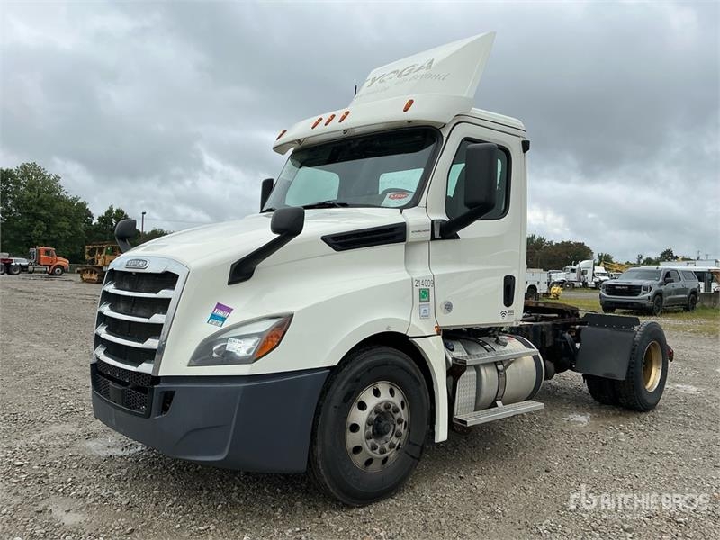 Freightliner Cascadia 126