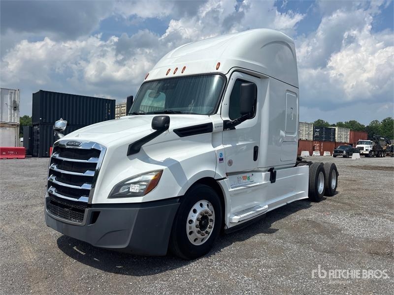 Freightliner Cascadia 126