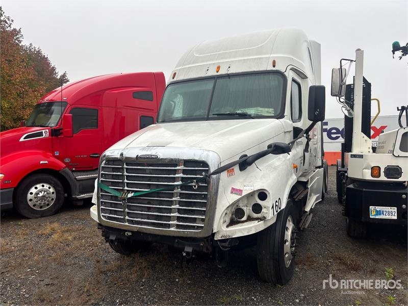 Tracteur routier Freightliner Cascadia 125 6x4 T/A Sleeper (Inoper — occasion 2014