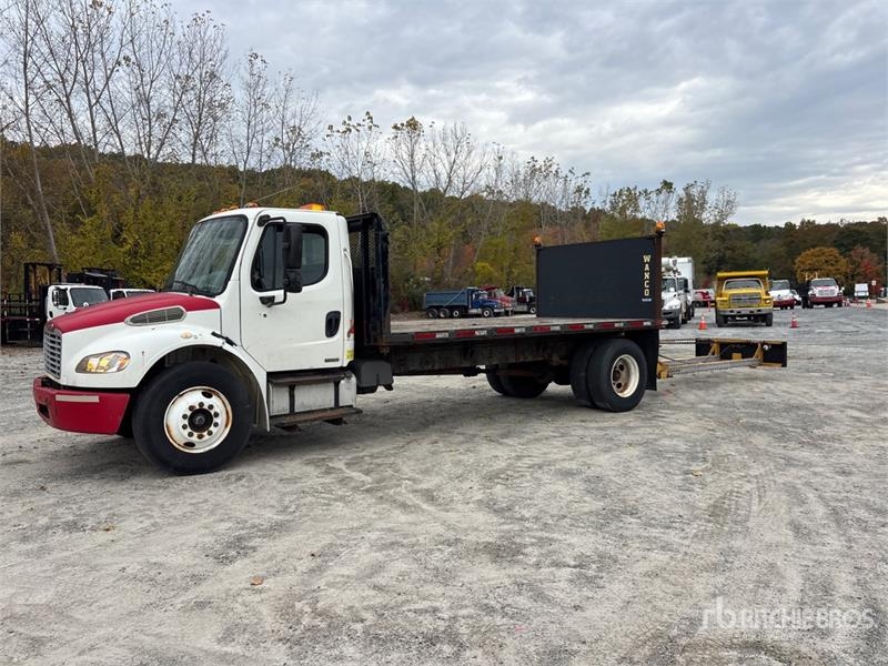 Camion municipal Freightliner M2 106 — occasion 2006