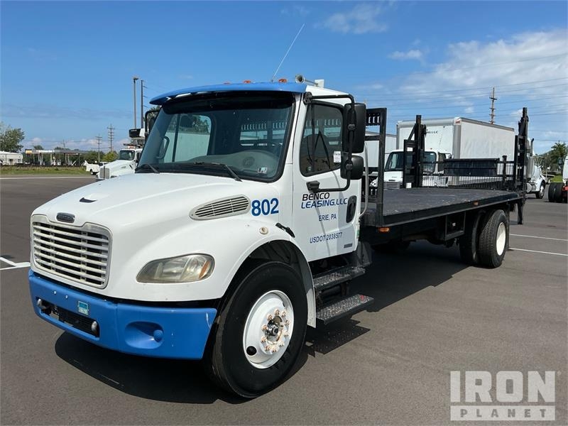 Freightliner M2 106
