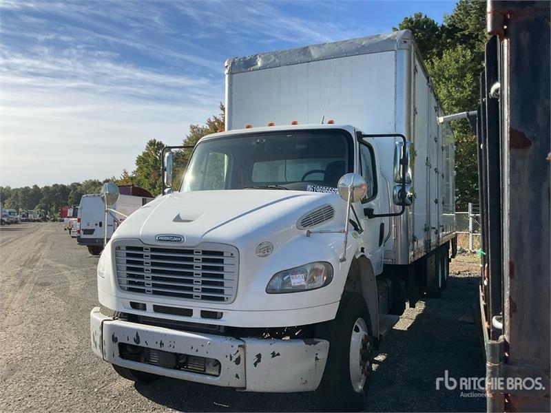 Camion fourgon Freightliner M2 106 6x4 Van (Inoperable) — occasion 2018