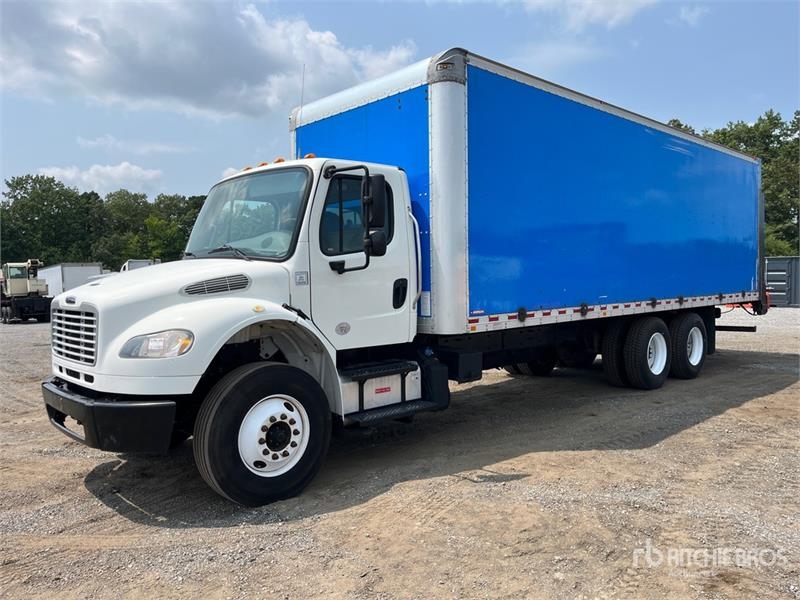 Freightliner M2106