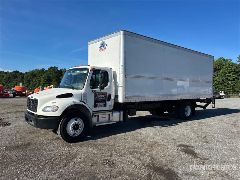 Freightliner M2106