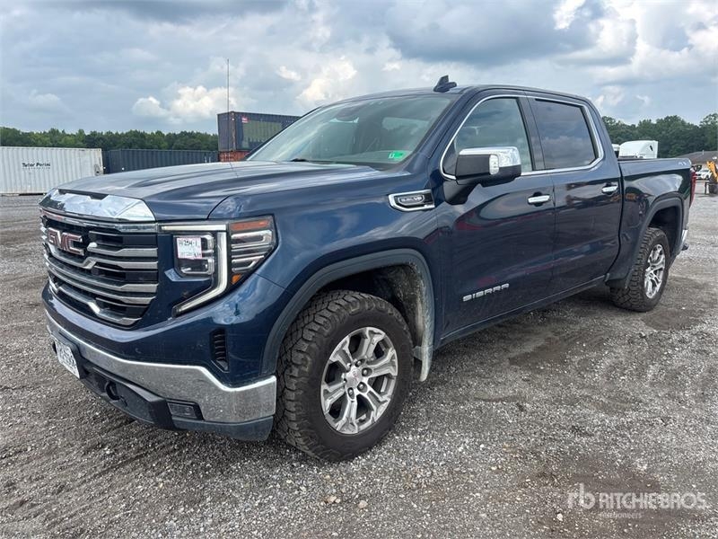 Fourgon utilitaire GMC Sierra 1500 — occasion 2023
