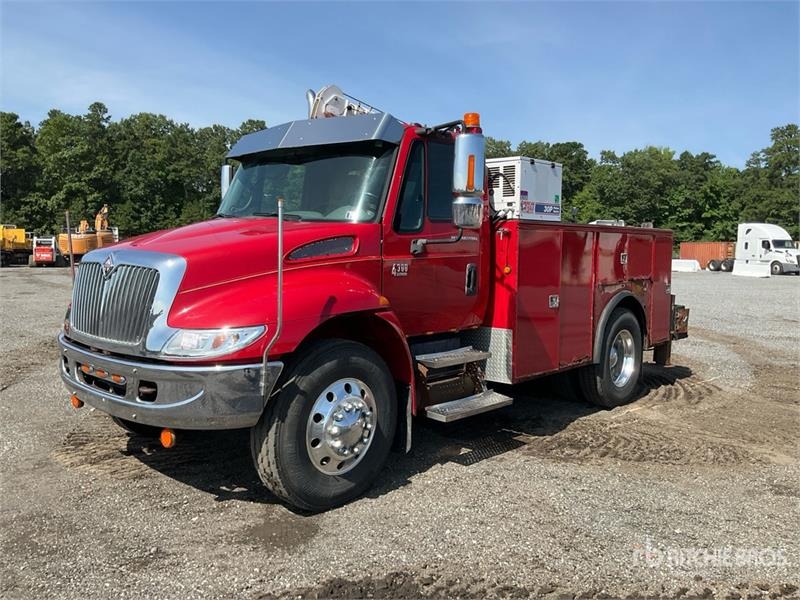 International 4300