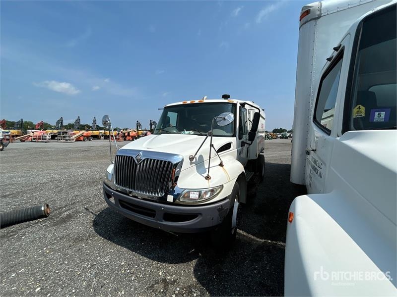 International 4300