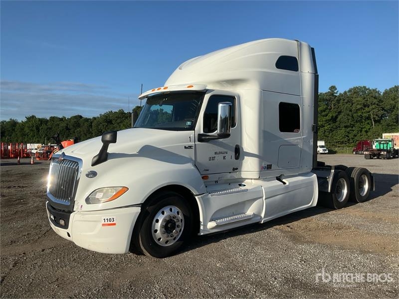 International LT625