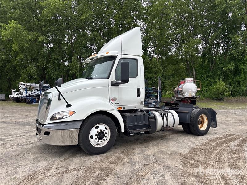 International RH613