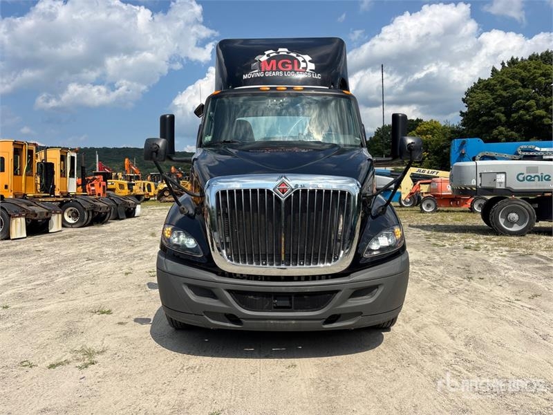 International RH613