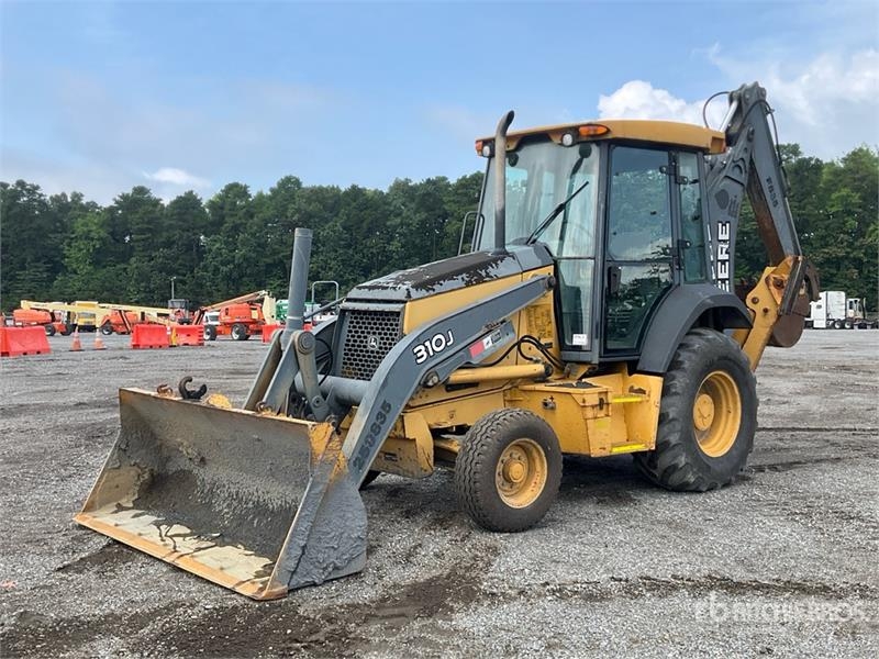 John Deere 310J