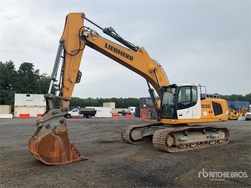 Liebherr R936