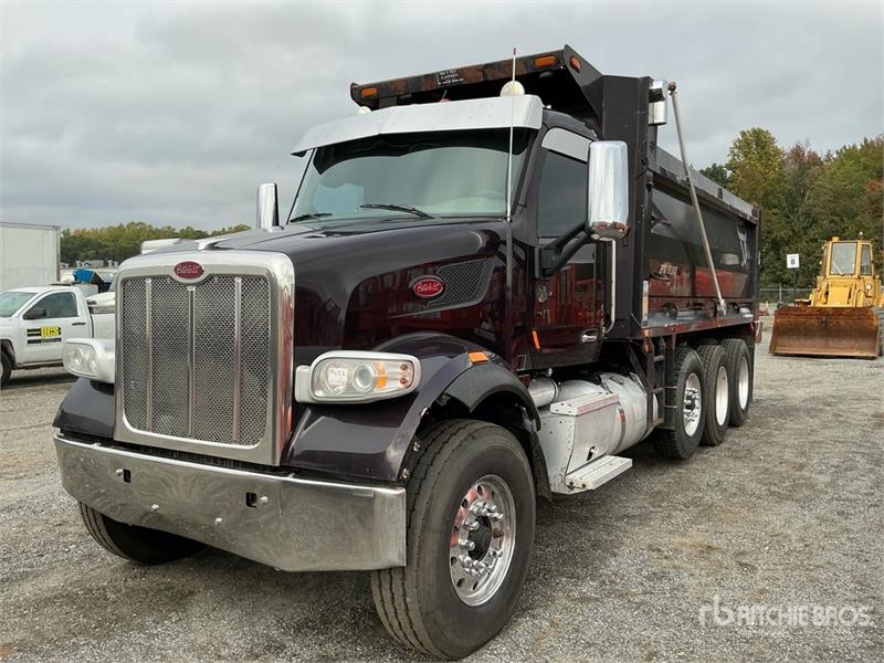 Camion benne Peterbilt 567 — occasion 2017