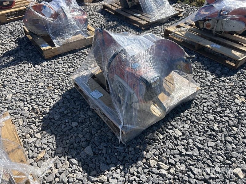 Stihl Quantity of (2) TS 800 Concrete Saw — occasion