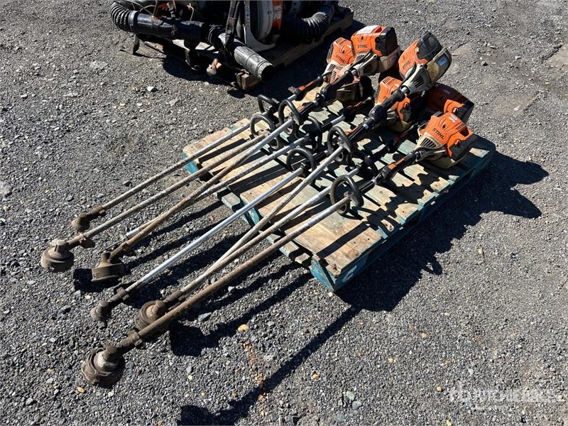 Stihl Quantity of (8) Edge trimmers — occasion