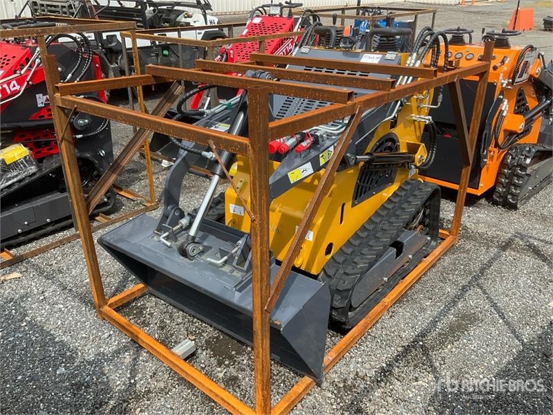 STARVOX Compact Track Loader