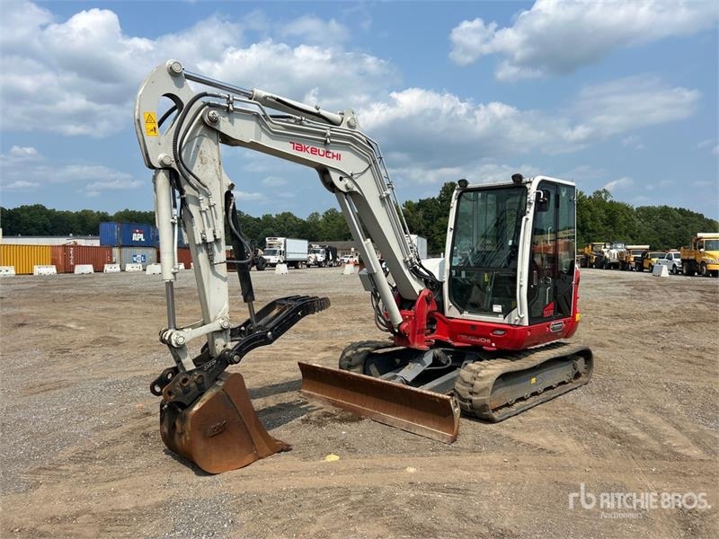 Takeuchi TB370CR