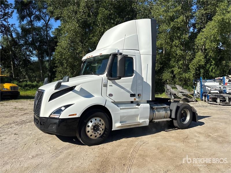 Volvo VNL