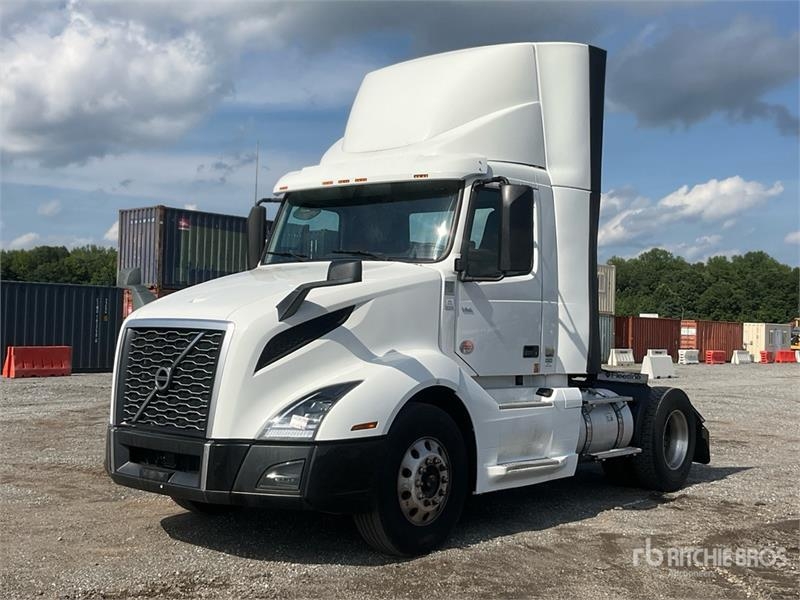 Tracteur routier Volvo VNL — occasion 2019