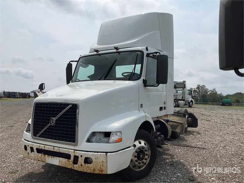 Volvo VNM