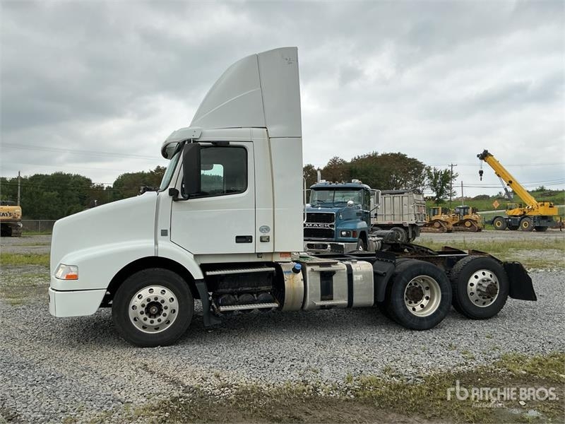 Volvo VNM