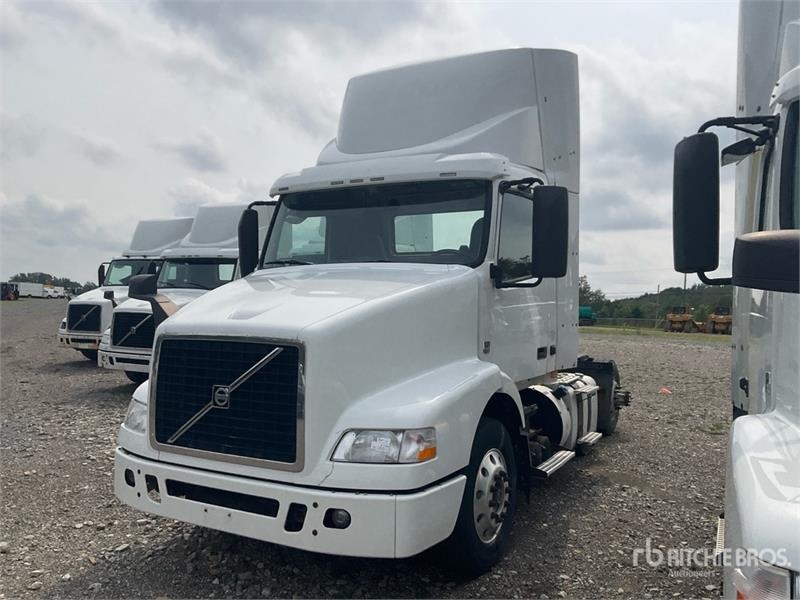 Volvo VNM