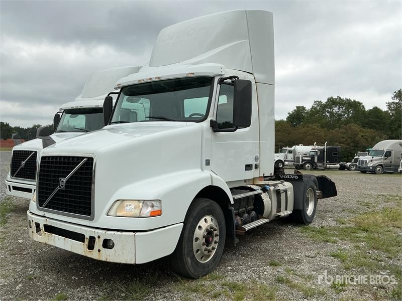 Volvo VNM