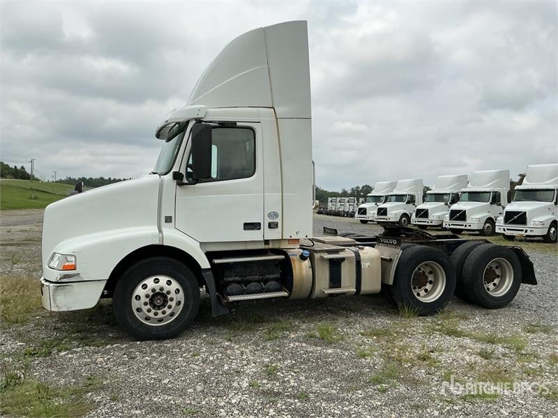 Volvo VNM