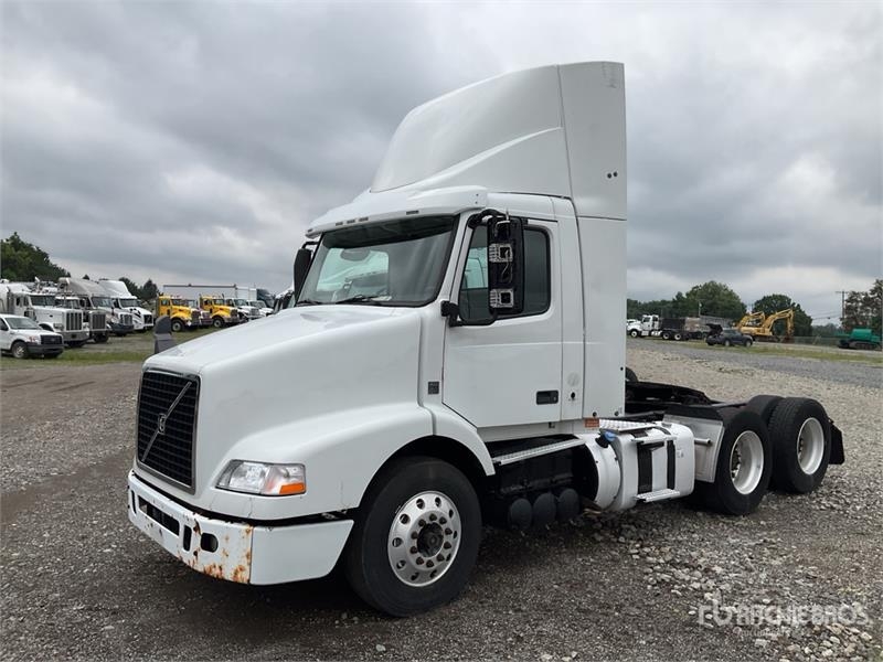 Volvo VNM