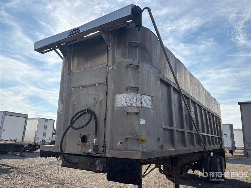 Remorque benne Benson 29C 32 ft T/A End Dump — occasion 1979
