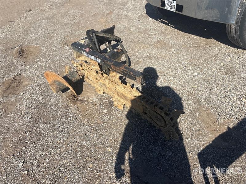 Trancheuse Blue Diamond 54 in Mini Skid Steer Trencher — occasion