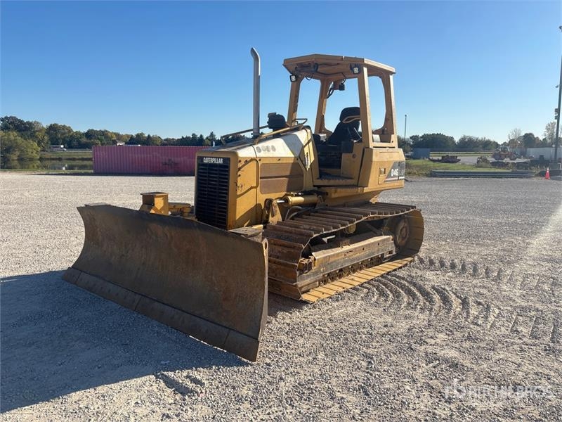 Bulldozer Caterpillar D4G LGP — occasion 2003, 14 113 h