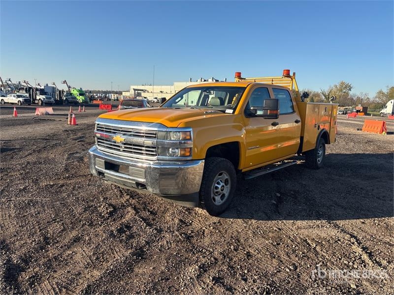 Camion municipal Chevrolet Silverado 2500HD — occasion 2016